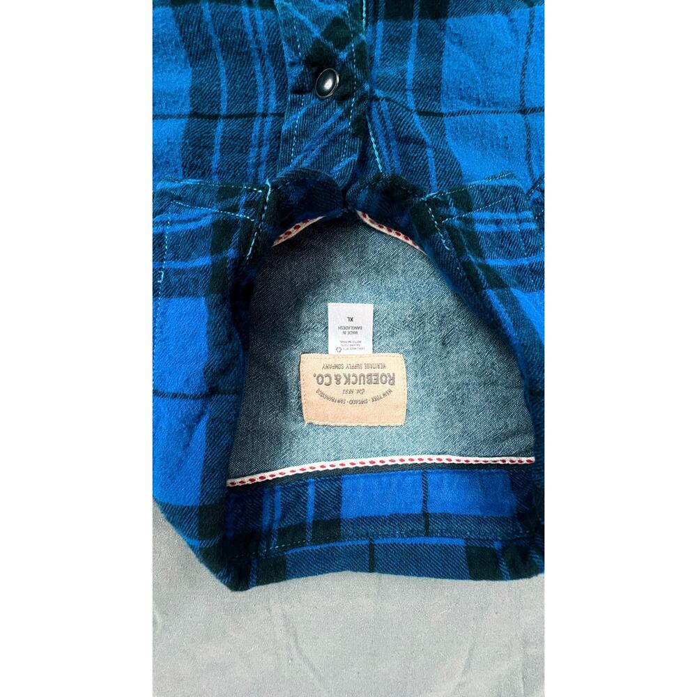 Roebuck & Co Long Sleeve Button Down Flannel Blue/Black checkered - Picture 2 of 5